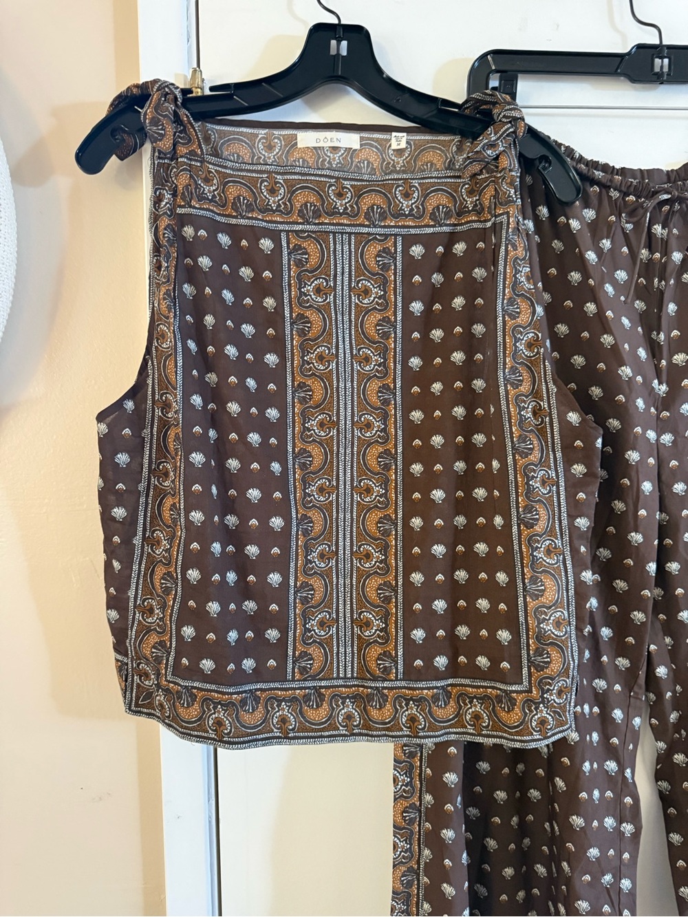 Doen Set Amalia Top and Yarrow Pant Set - Picture 6 of 16